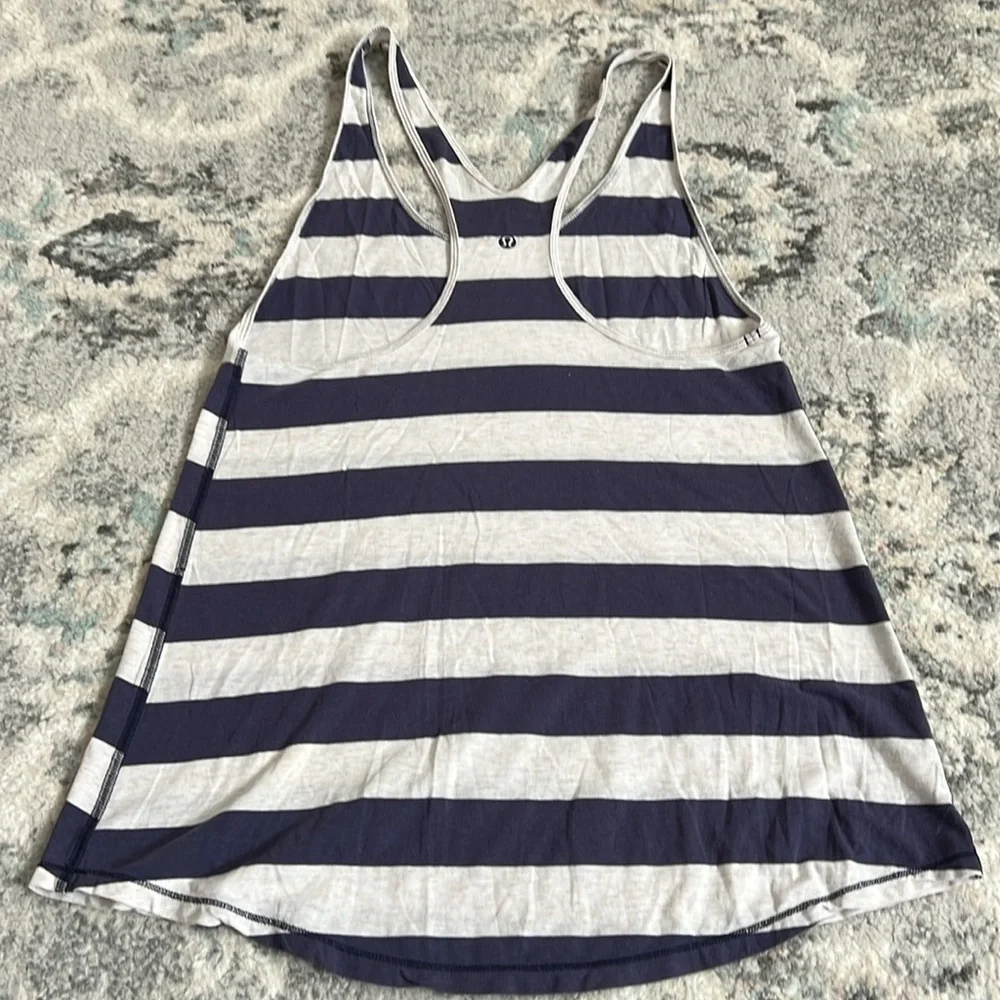 Lululemon tank top